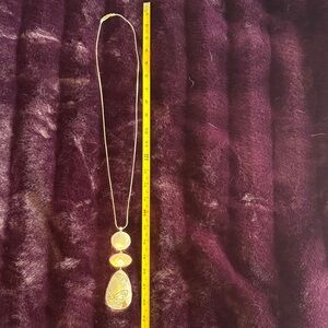 Adjustable length statement necklace